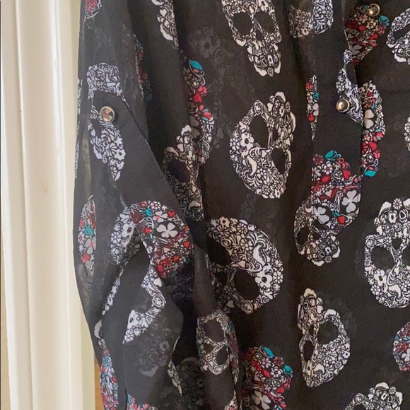 Top - Picture 5 of 6